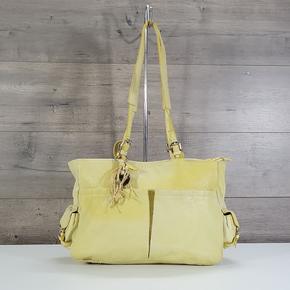 Mazzini Yellow Leather Shoulder Bag - Stylish Everyday Tote